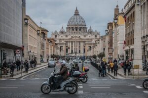La cremazione: le regole del Vaticano