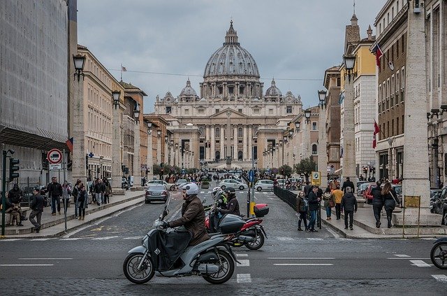 La cremazione: le regole del Vaticano