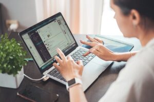 telework-g44774aa51_640
