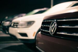 Mercato auto in crescita nel primo semestre 2026: sempre più italiani scelgono il noleggio